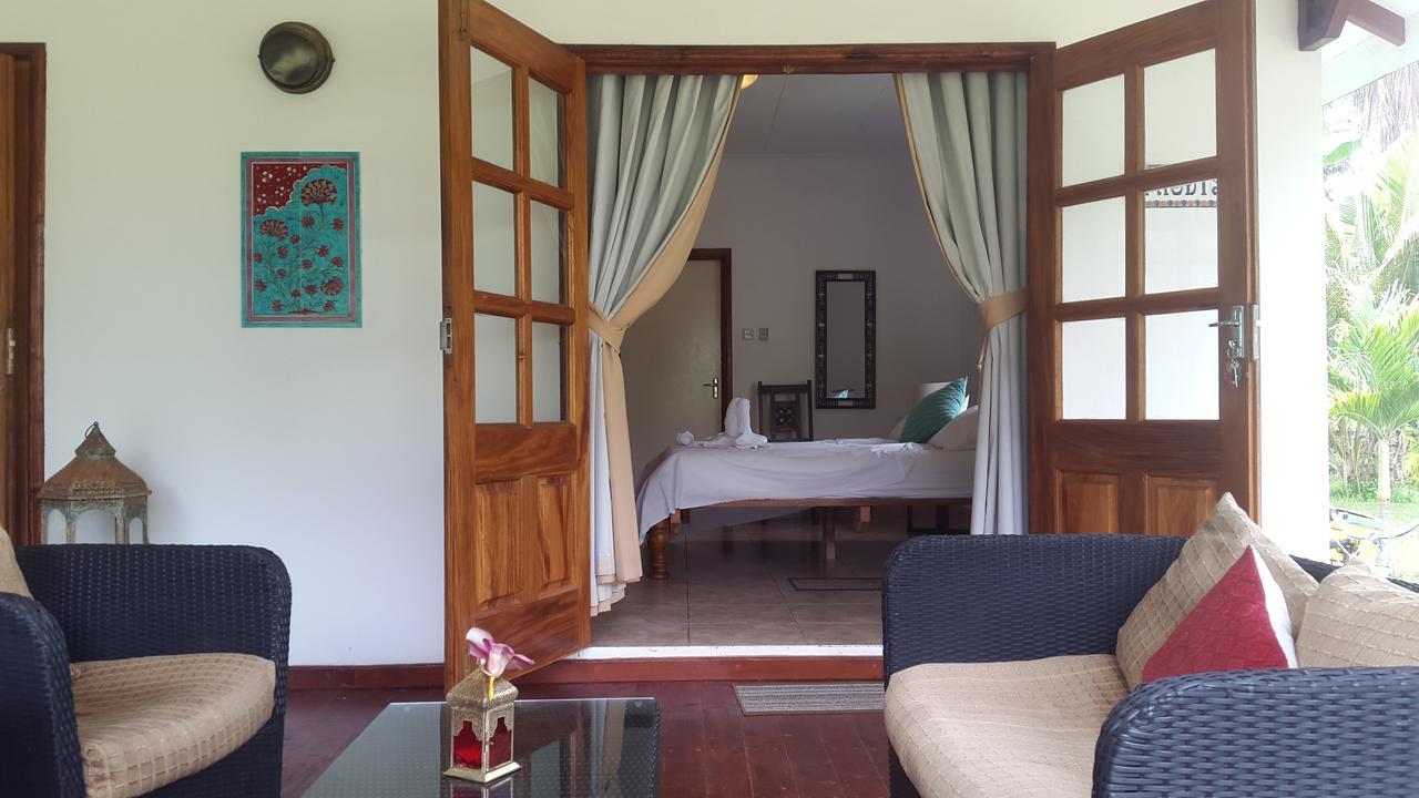 Paodise Guesthouse La Digue Exteriör bild